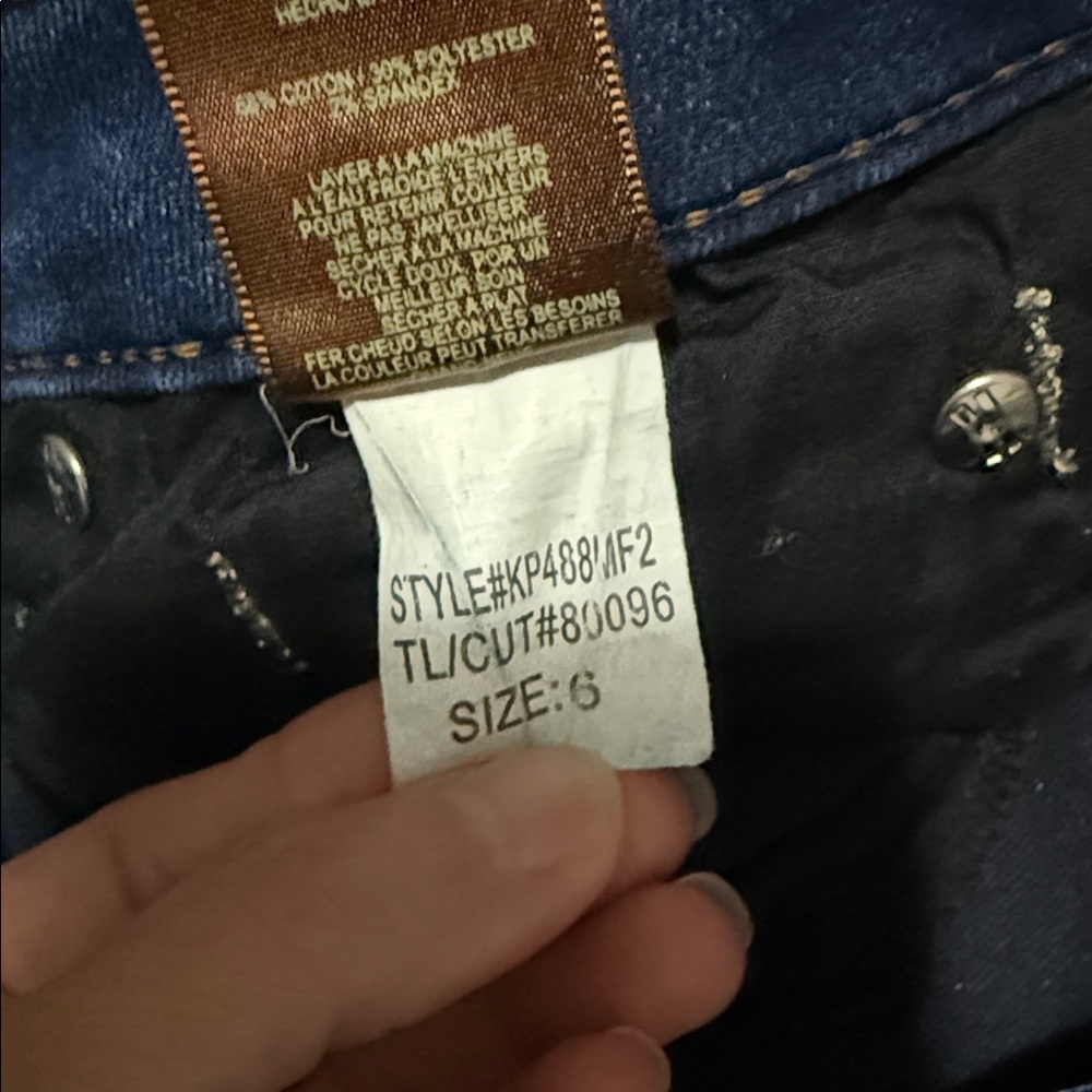 👖 **KUT from the Kloth Women’s Size 6 TLI Cut Jeans – Dark Wash** 👖 - Picture 9 of 13
